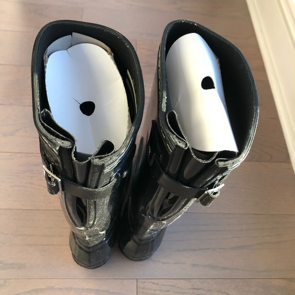 HUNTER women’s black patent books US size 7 - Picture 3 of 4